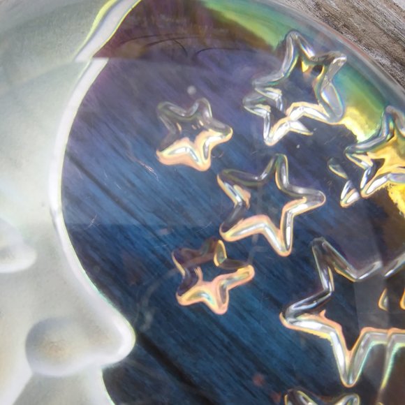art glass paper weight Man in the moon with stars iridescent qualities - Picture 13 of 14